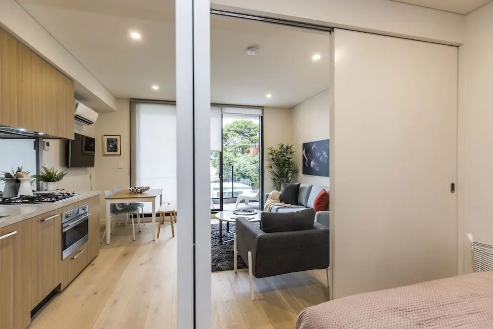 Air Conditioned One Bedroom with Pool Close To CBD