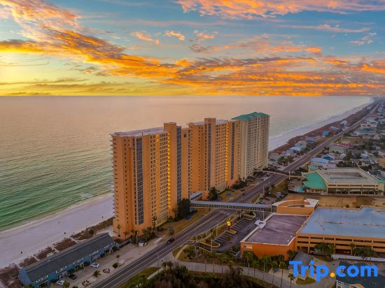 Splash Resort 405W