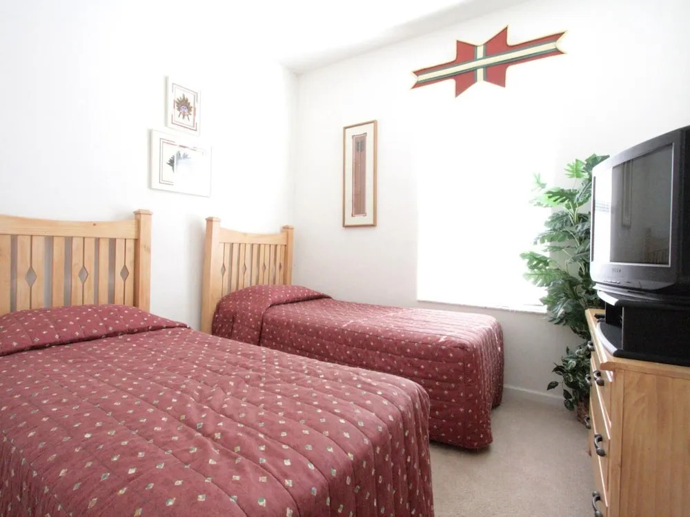 4 Bed 2269