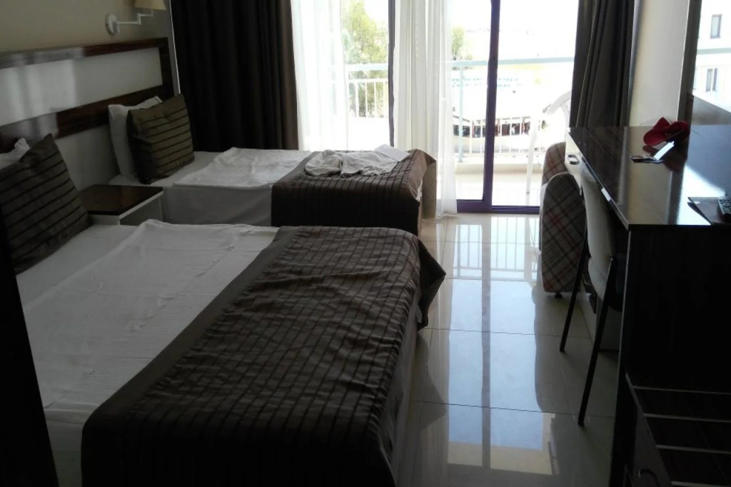 Le Monde Beach Resort & Spa