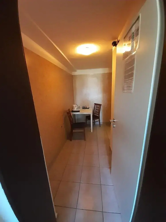 2-Rent Group Hostel Rooms&Apartments EVE168
