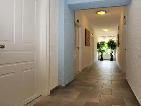 Halaris Rooms
