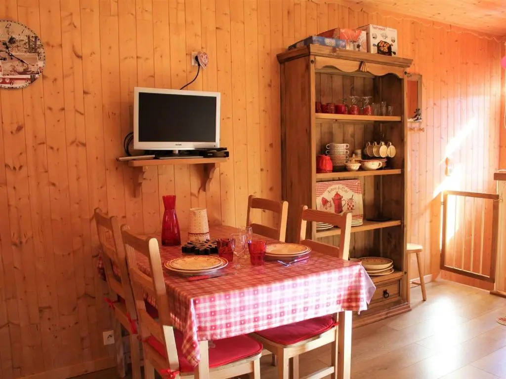 Appartement Vars, 1 pièce, 2 personnes - FR-1-330B-130