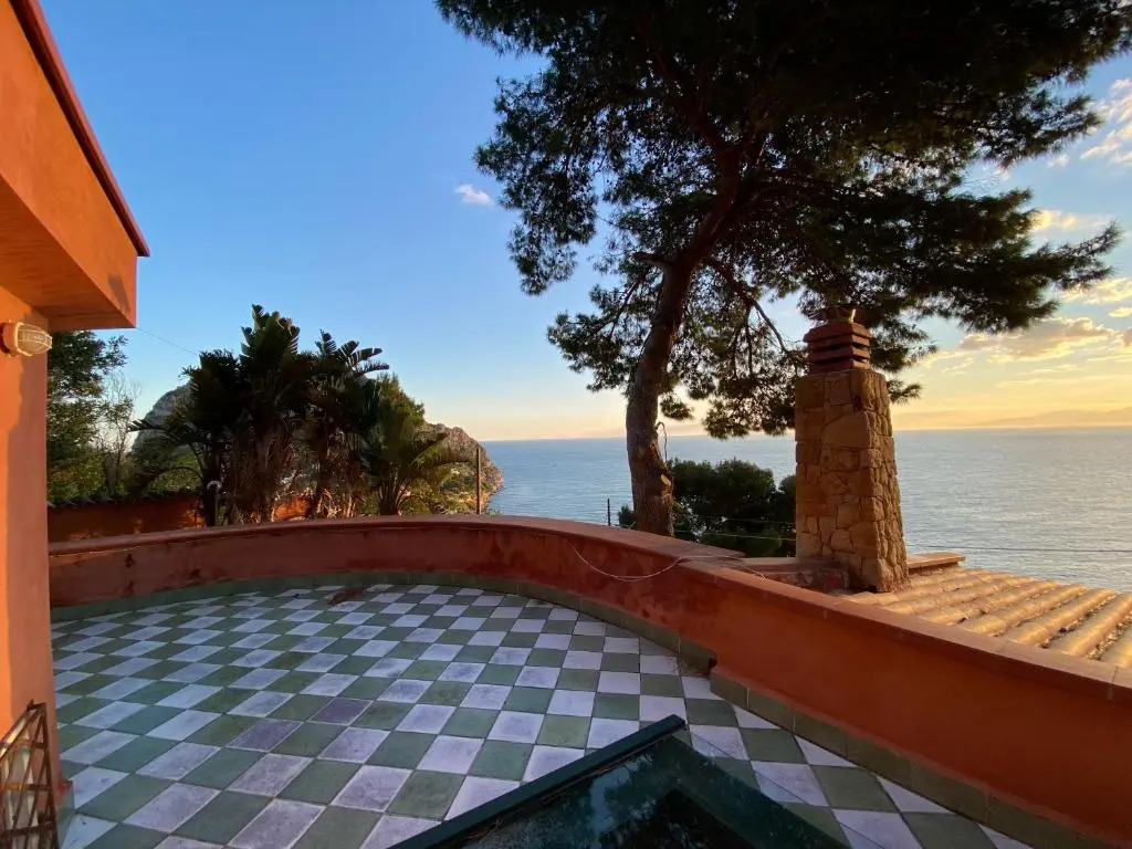 Casa Panoramica Mongerbino