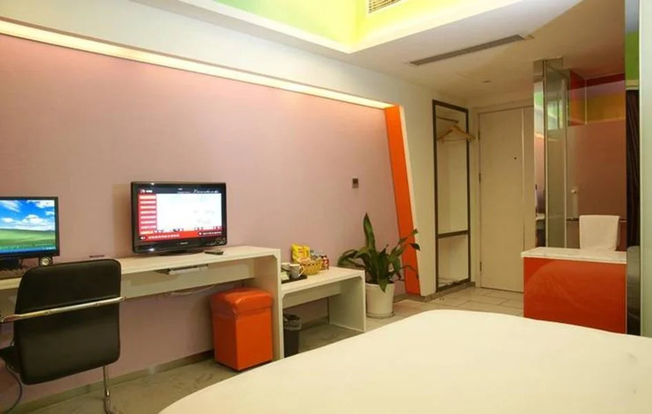 Pinke Business Hotel