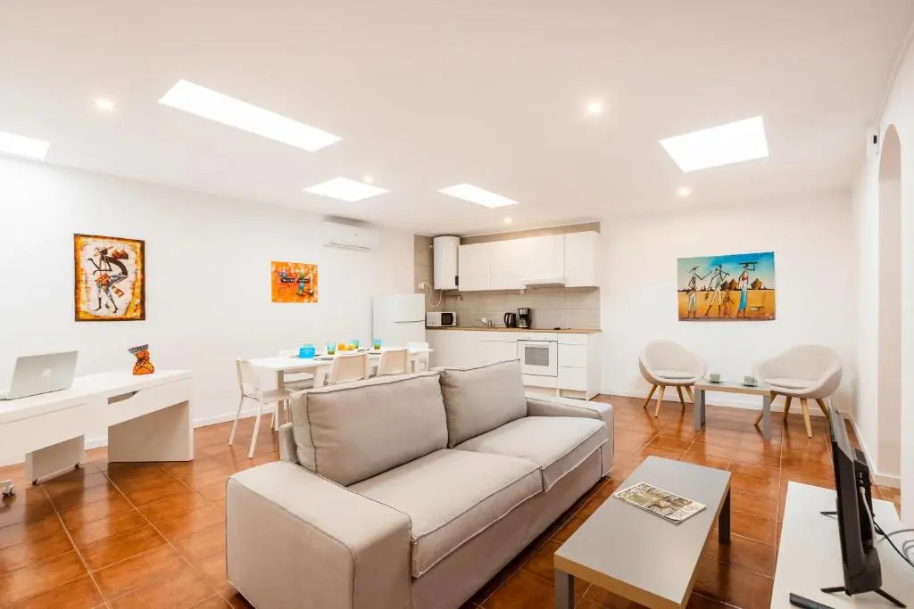 Live, Laugh, Love Beach Guest Home with AC