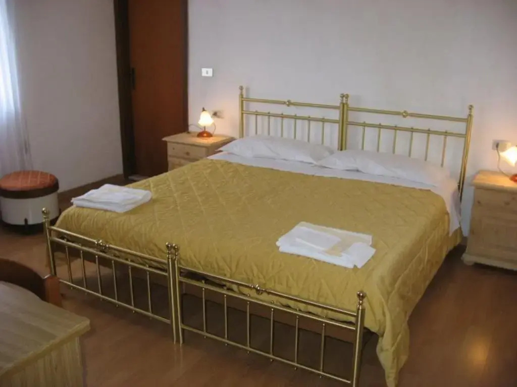 Hotel Bucaneve