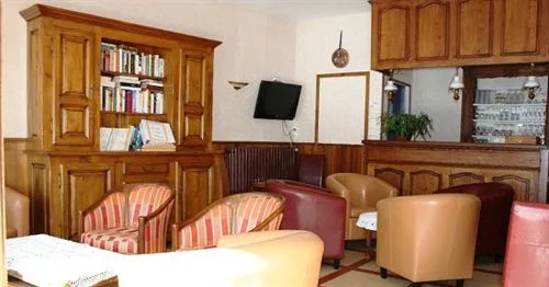 Hôtel Restaurant Le Grillon