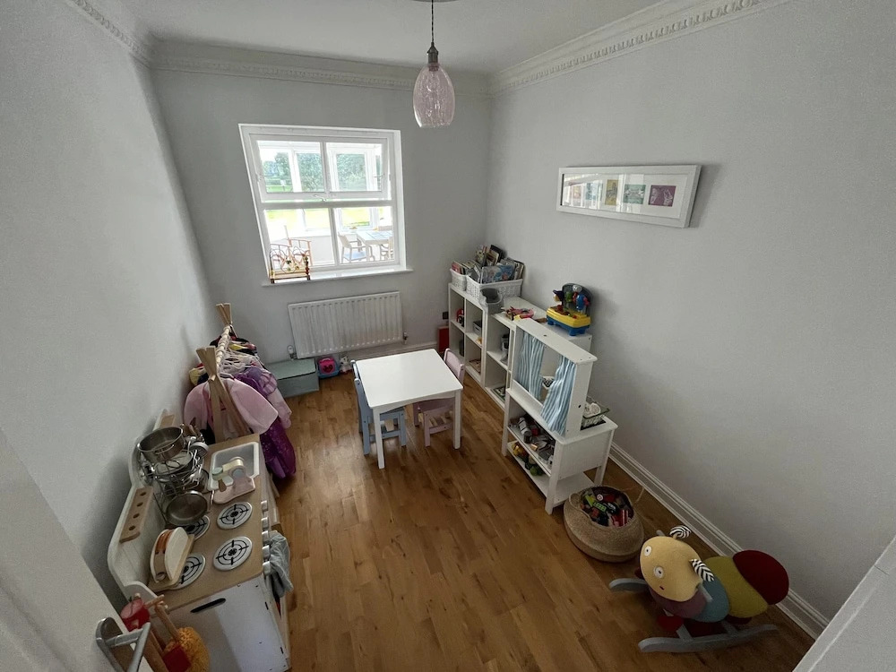 5 Bedroom, 4 Bathroom, Gym, Playroom, Country Home