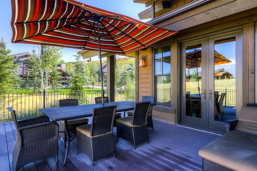 Snowtop Manor by Park City Lodging