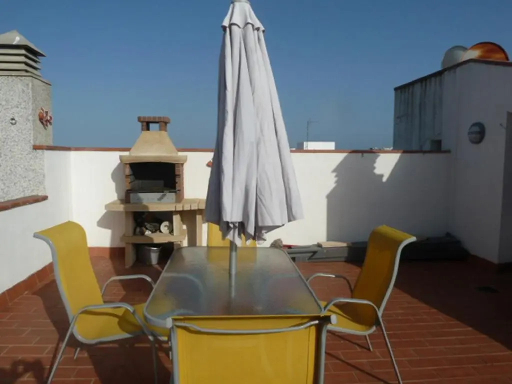 Apartamento Con Terraza Vistas Canal Ref 238