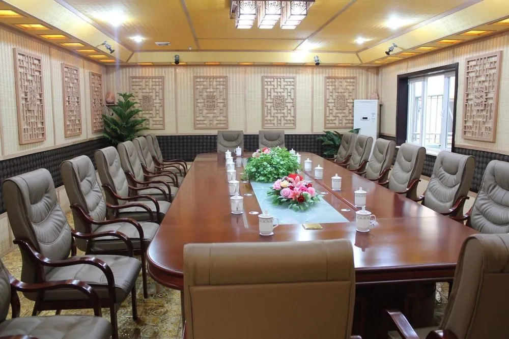 Dongfangzhidao Business Hotel