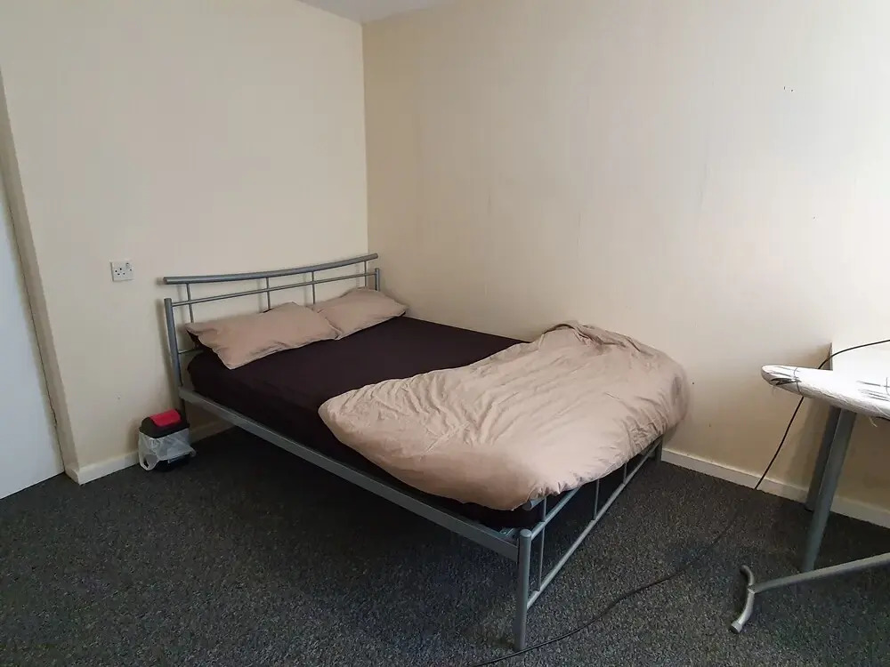 9 Vernon Close Serviced Holiday Home