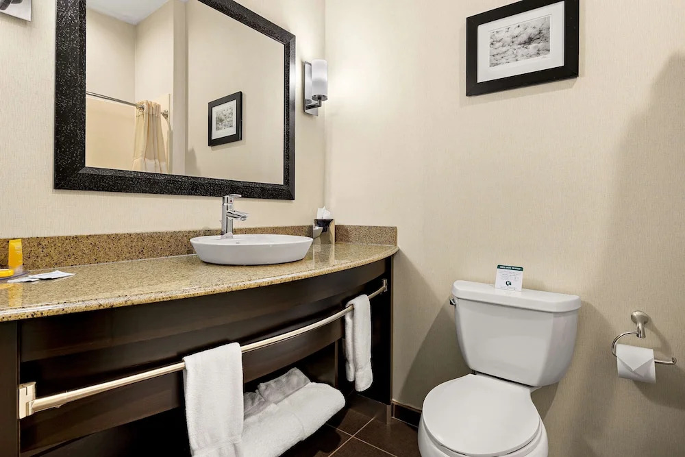 Best Western Plus Atrea Airport Inn & Suites