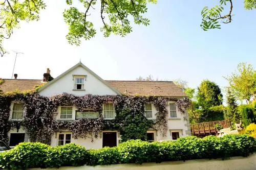 Auberge Du Val Hotel