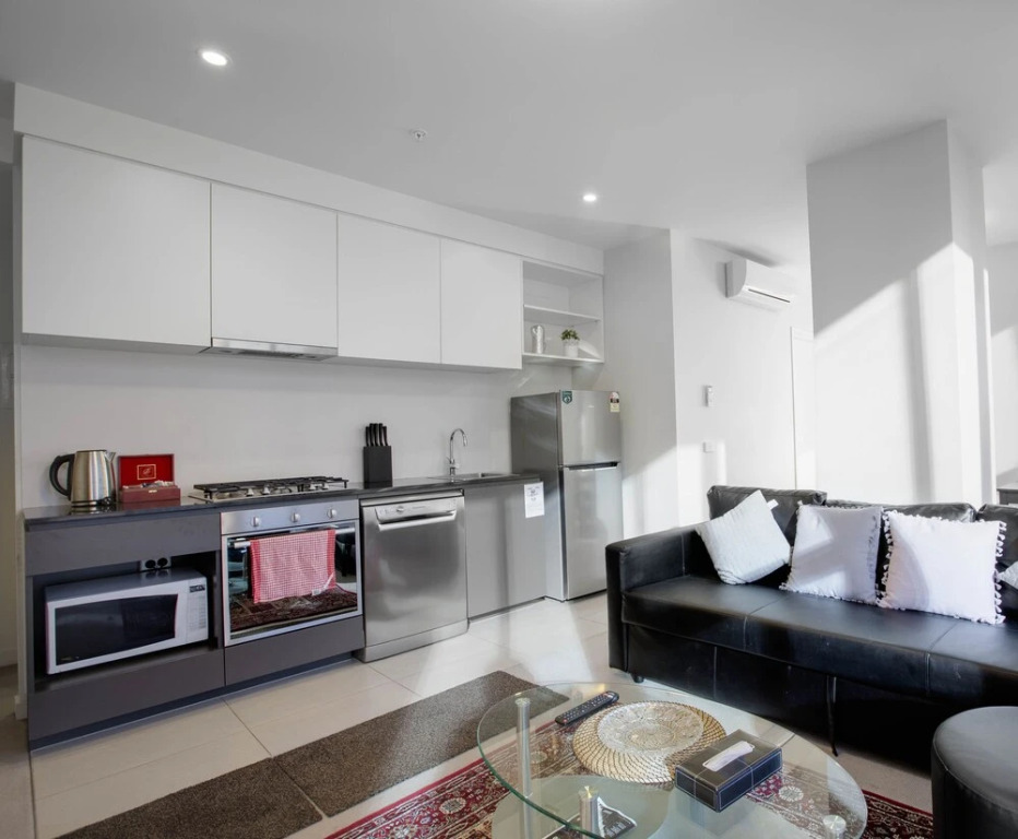 Aussie Escape Apartments-Skyline Collins Tower