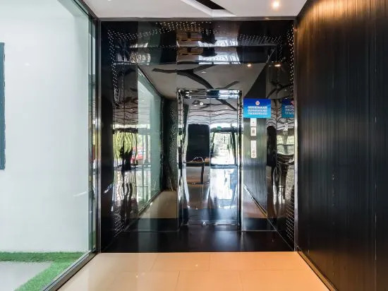 Crystal Orange Hotel (Beijing ABP)