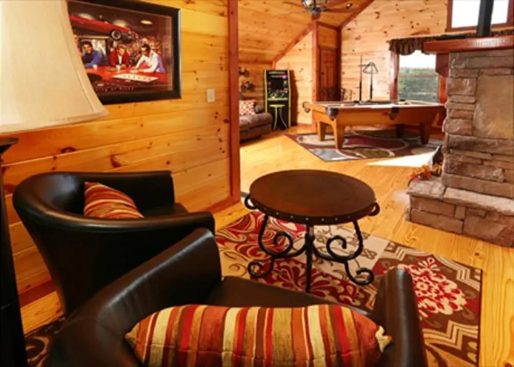 Ryders View by Heritage Cabin Rentals