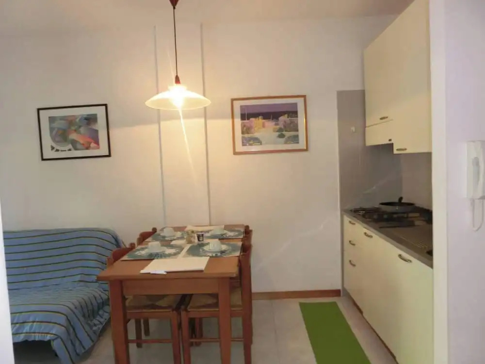 Flat in Residence With Swimming Pool and Balcony