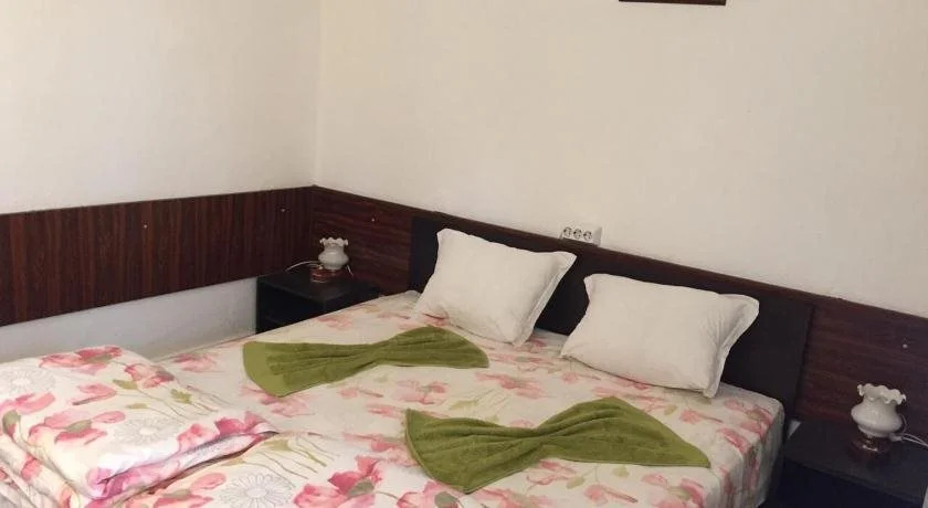 Family Hotel Yulian