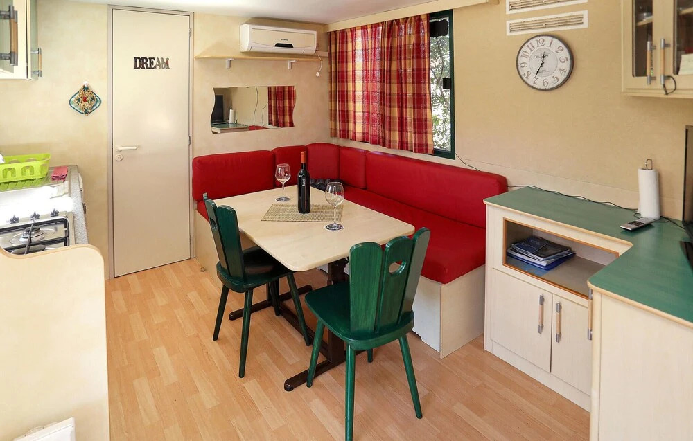 Stunning Caravan in Trogir With 2 Bedrooms and Wifi