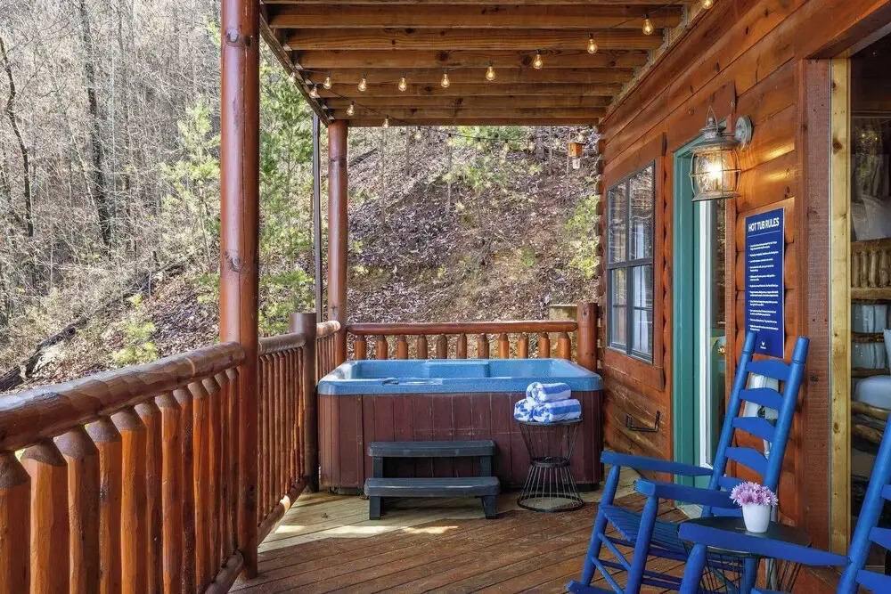 Bears Den Way by Avantstay Private Golf Sim, Firepit & Mountain Views Near Dollywood
