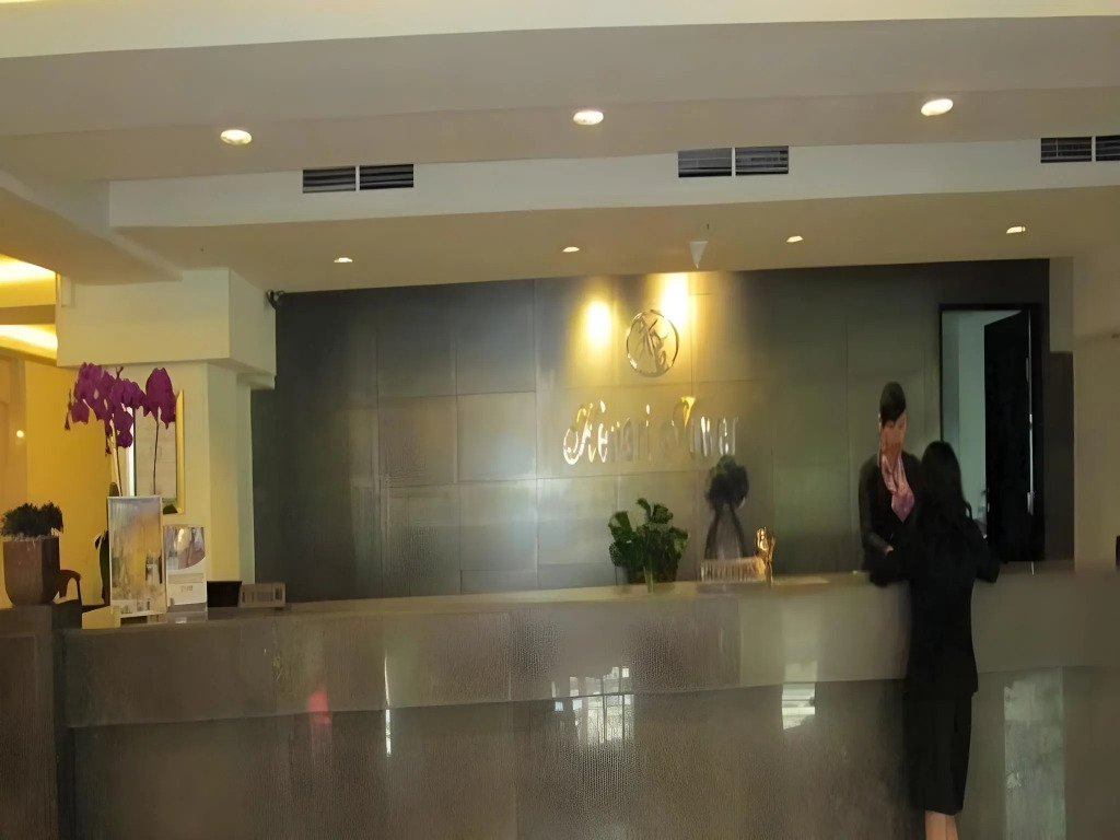 Kenari Tower Hotel