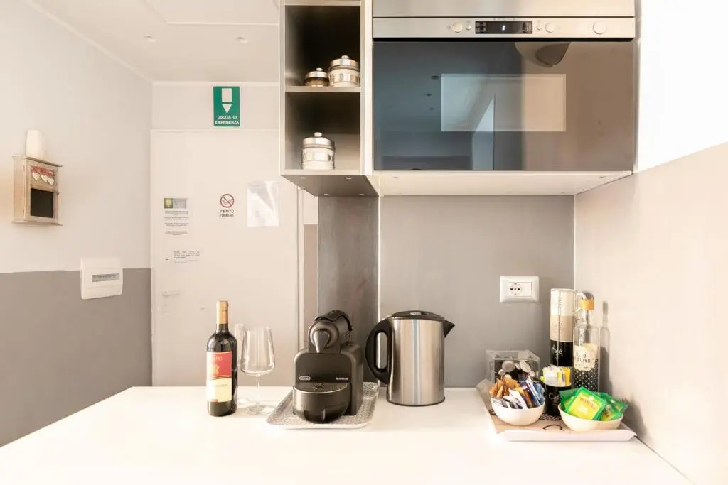 Living RHome - Condotti Apartment