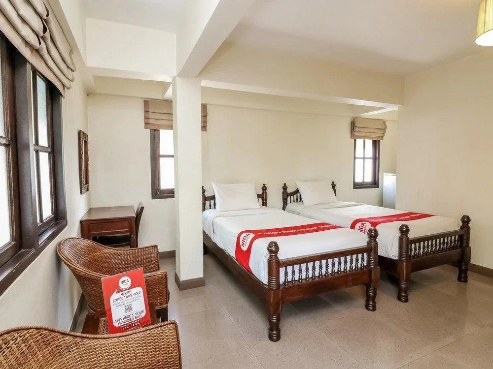 Nida Rooms Moon Muang Sriphum Minimal