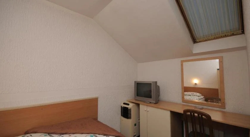 Motel Golden Card