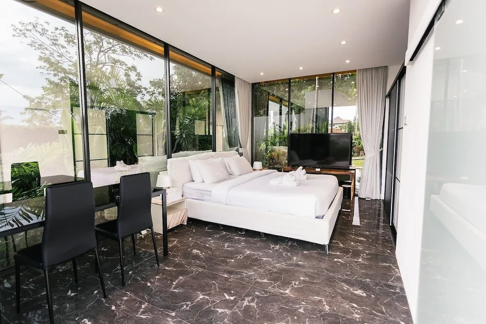 Villa Obsidian