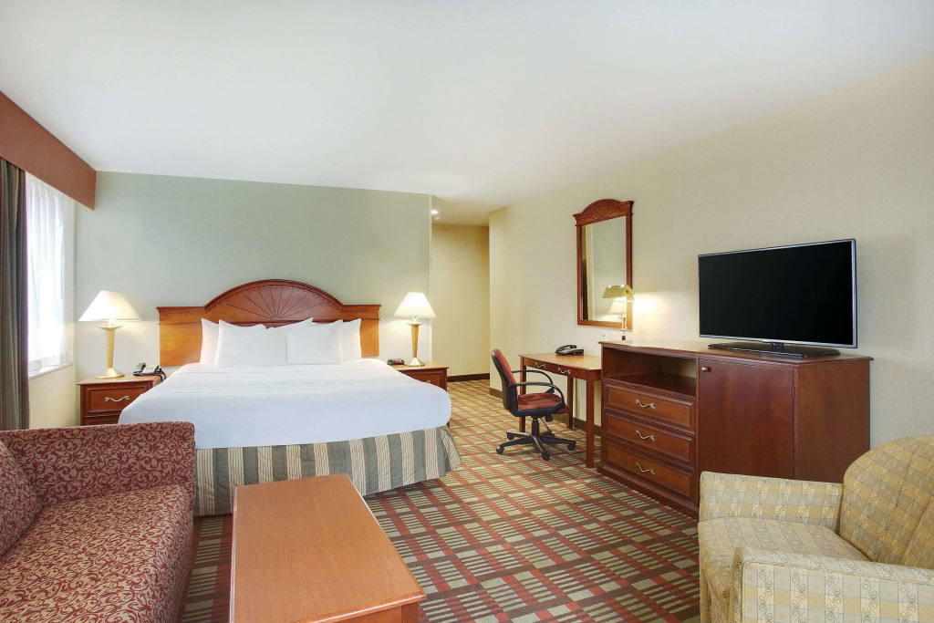 La Quinta Inn Queens