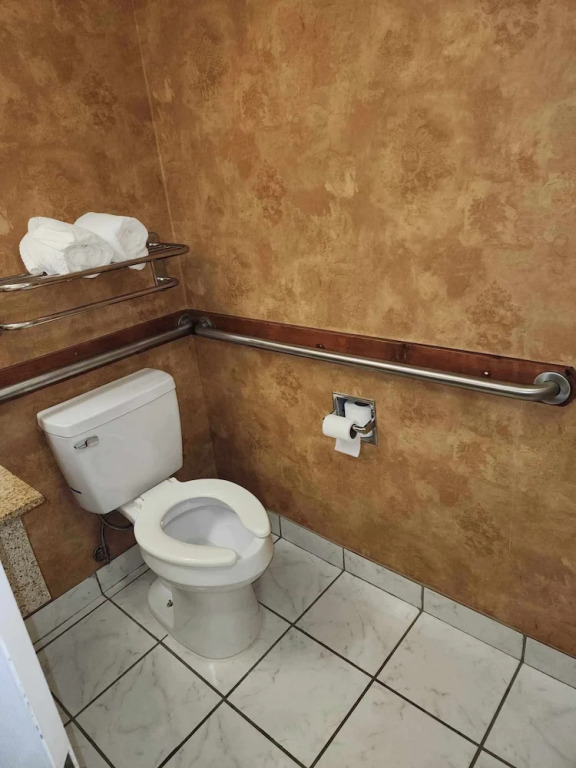 Quality Inn & Suites Somerset Downtown