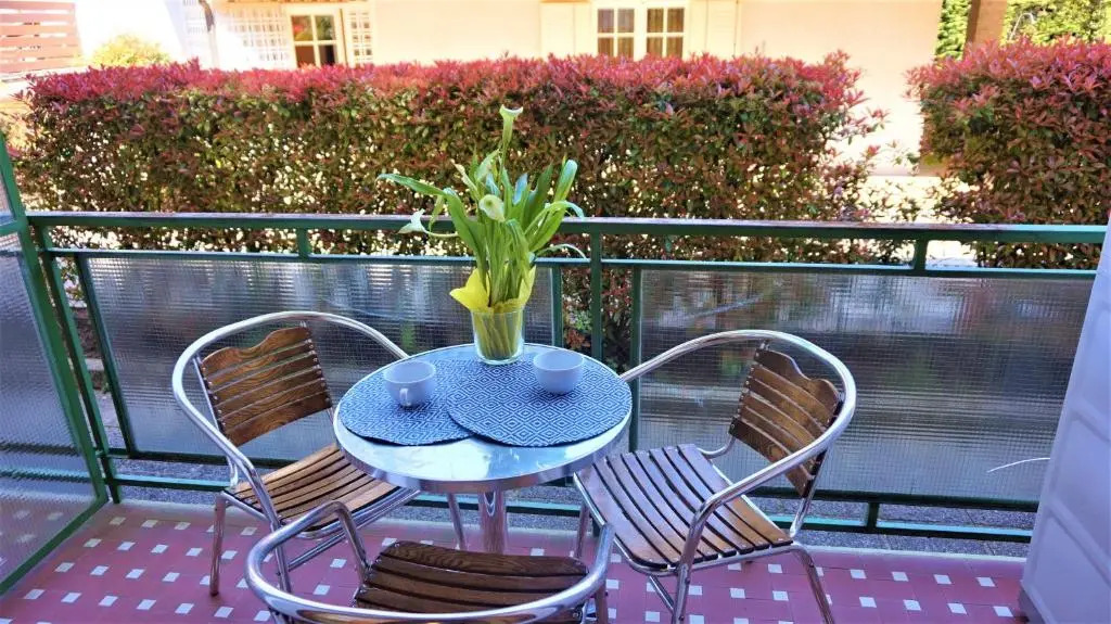 Lovely Flat on the Mezzanine Floor With Garden and Terrace by Beahost Rentals