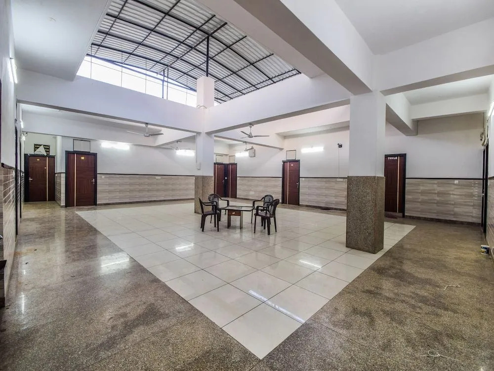 OYO 23381 Hotel Sagar Ratna
