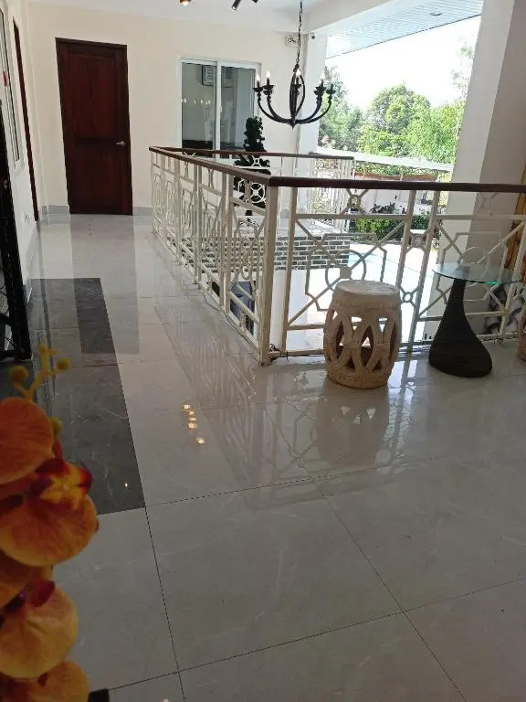 Elicon Suites