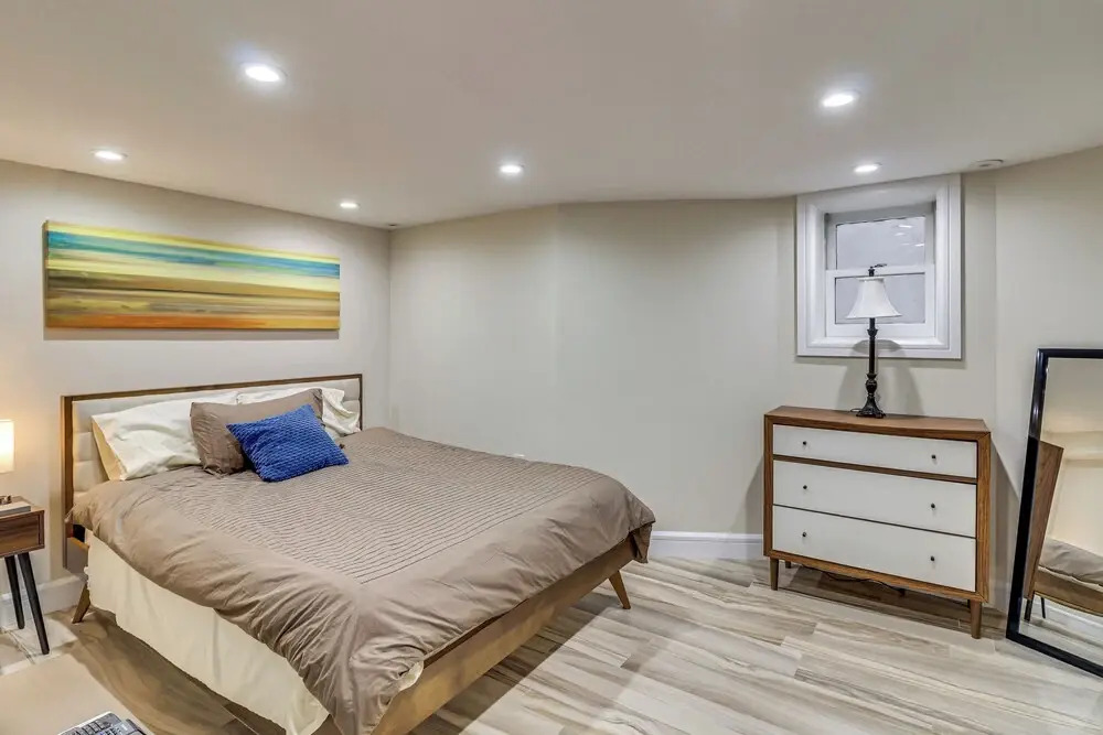 Walk to Hudson River, Near Metlife: Renovated Apt