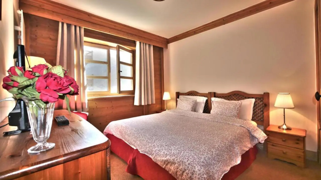 Chalet exclusif 12 pers. skis aux pieds 70041