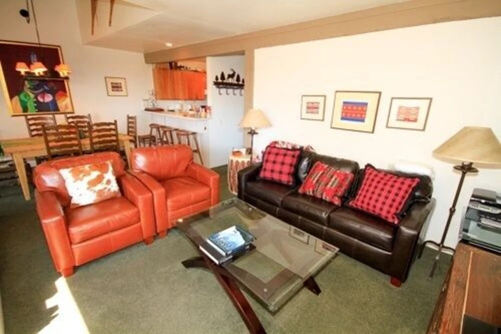 Mammoth Ski & Racquet Club #121 2 Bedrooms 2 Bathrooms Condo