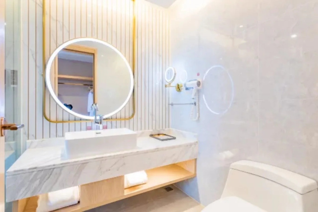 Vienna Hotel (Dongguan Wangniudun Wanghong Hub City)