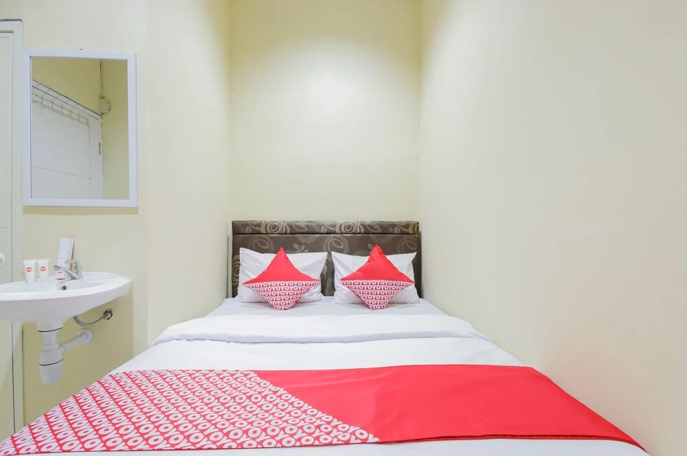 Caraka Inn Syariah by OYO Rooms