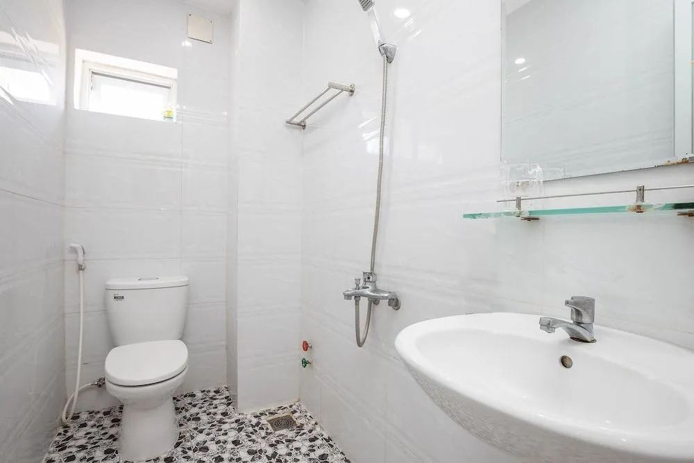 Oyo 621 Hoang Truong Hotel