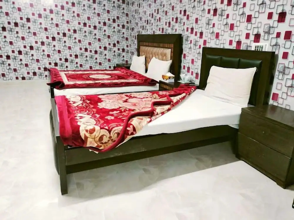 Crystal Inn Guest House