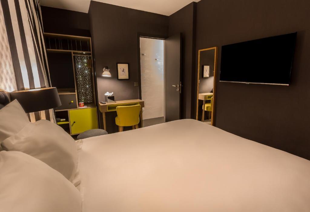 Hôtel La Parizienne - Proche Montparnasse