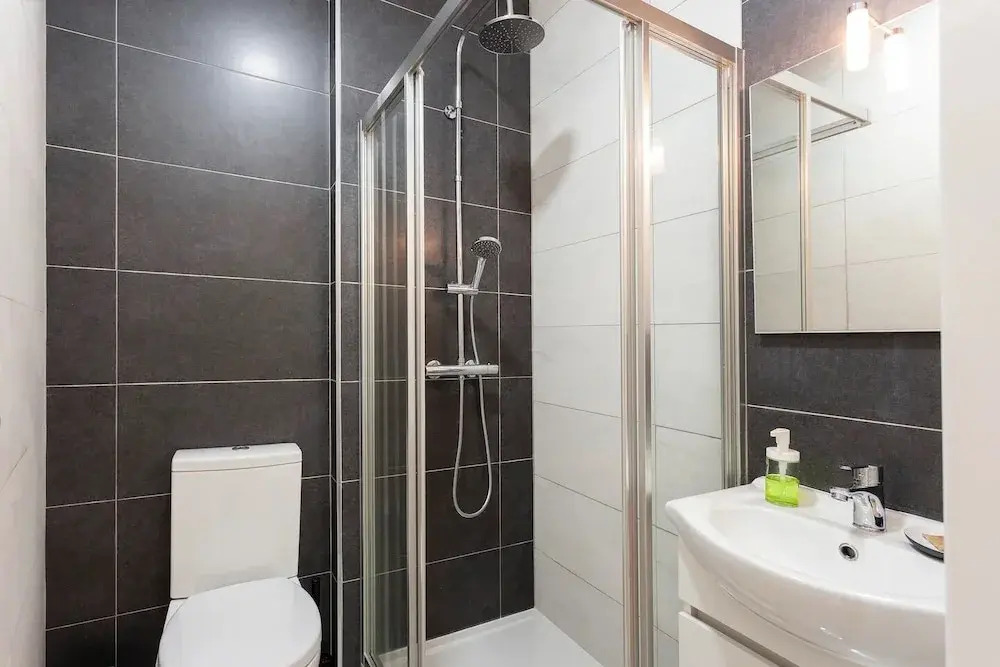 Alfama Spacious 2-Bed Near Feira Da Ladra