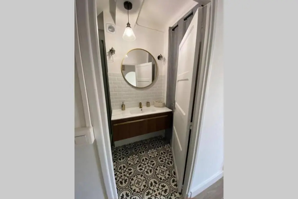 Ajaccio Charmant T2 neuf 40m2 avec balcon au Trottel wifi Clim parking plage à pieds 100m