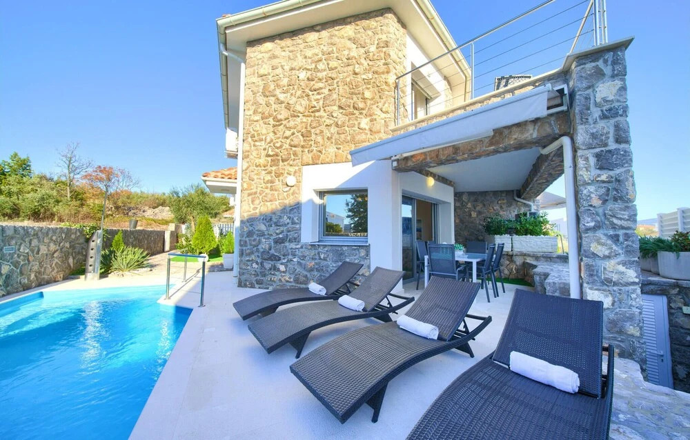 Awesome Home in Krk With Wifi and 2 Bedrooms