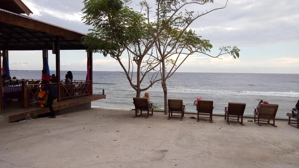 century beach resort gorontalo