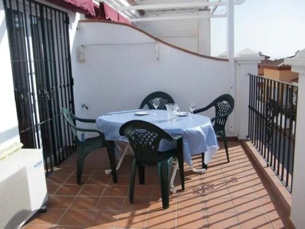 Spaciously Cosy Apartment 5b close to beach
