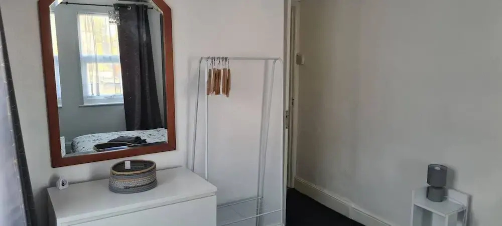 Cosy 2-bed Apartment - Sleeps 4 & Central